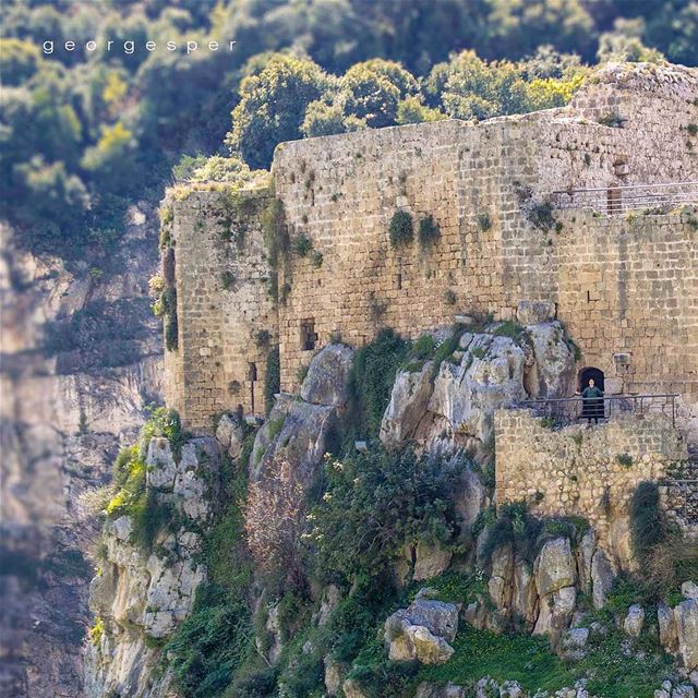 "Musaylaha Fort" 🇱🇧 a closer look.... proudlylebanese ... (Al Batrun, Liban-Nord, Lebanon)