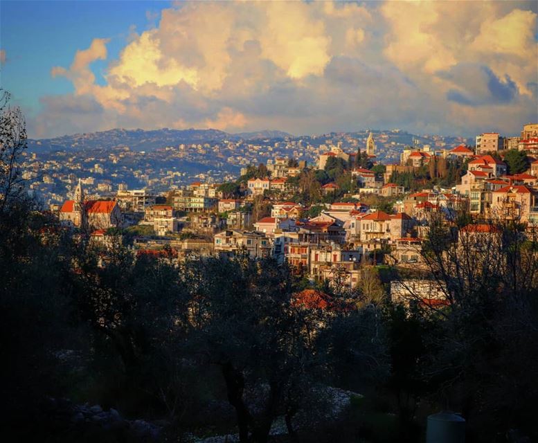 My beautiful BEIT CHABAB🔔⛪🏺🌳💚🏡. Livelovebeitchabab ... (Beït Chabâb, Mont-Liban, Lebanon)