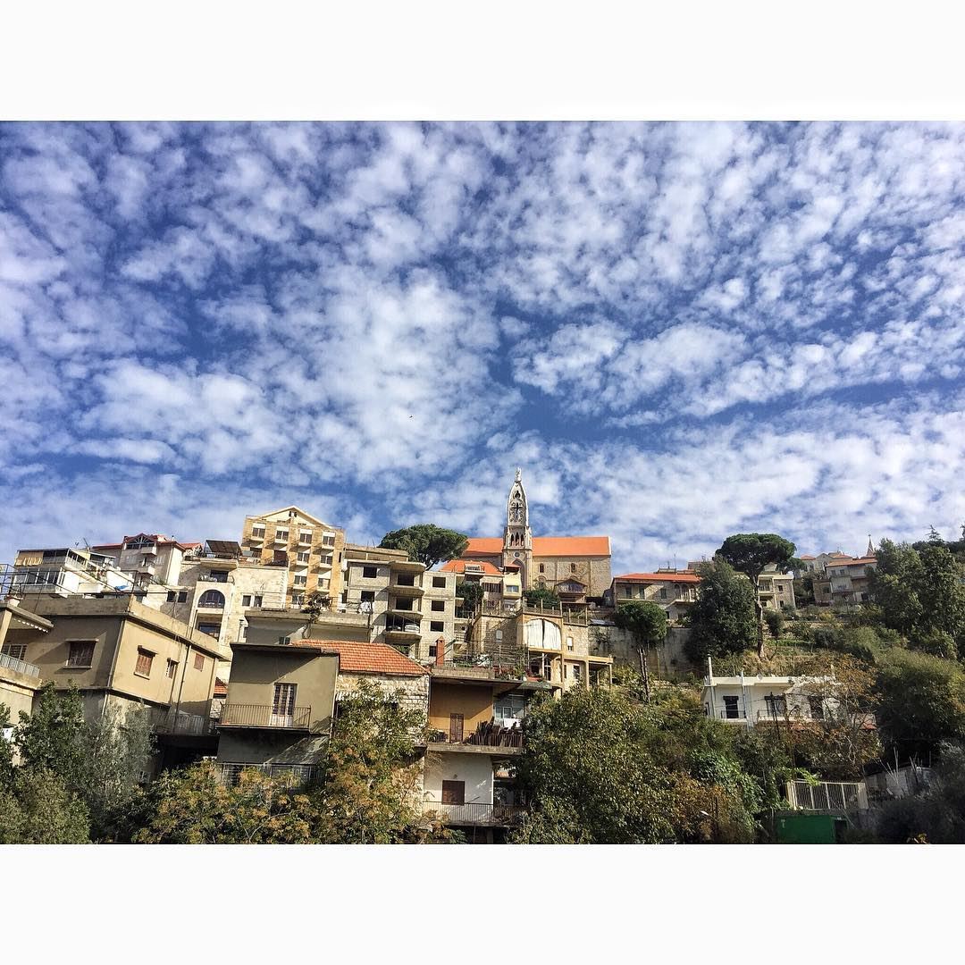 My beautiful village 💙💚  beitchabeb  beitchabab  view  amazing ... (Beït Chabâb, Mont-Liban, Lebanon)
