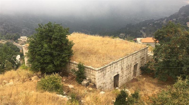 My Favorite Scenery 💛 photo photooftheday photography photographylovers... (Ehmej, Mont-Liban, Lebanon)