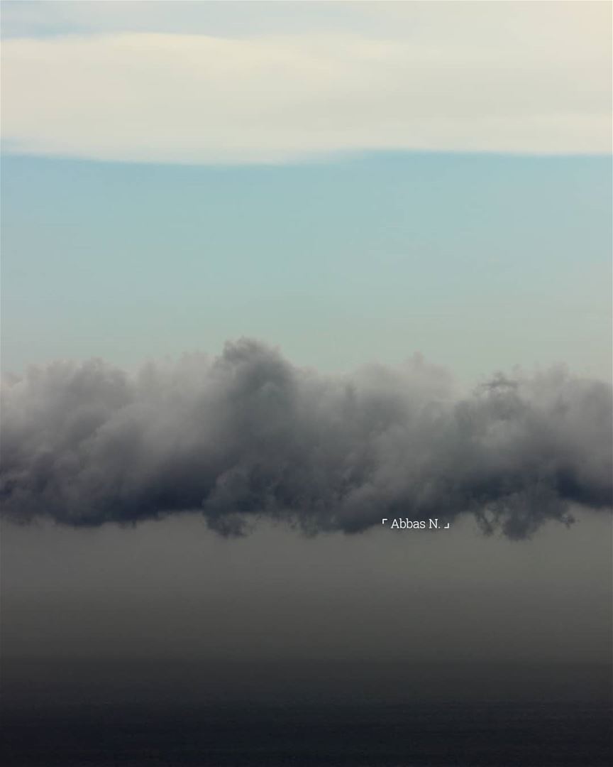My favorite theme of shots 😍  1... sky  instagramanet  cloudchasing ... (Bchamoun, Mont-Liban, Lebanon)