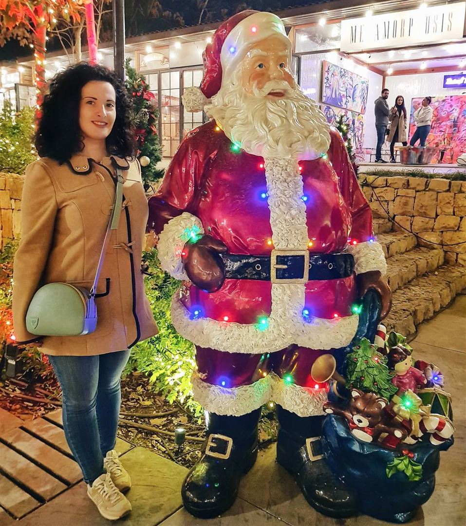 My kind of Christmas friendship 🎅 У каждого человека свои достижения: спор (Beirut, Lebanon)