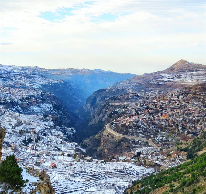 My spot for all  seasons 😍 (Bcharreh, Liban-Nord, Lebanon)