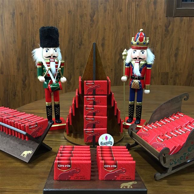 My two nutcrackers are protecting my @cote_dor_officiel chocolate 😍❤️ it’s (Zgharta)