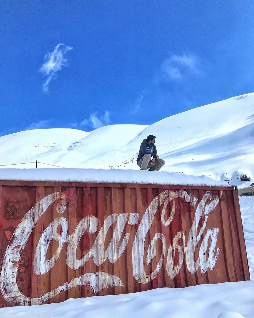 My weekly dose of Coca Cola just arrived💆🏻‍♂️..... cola  cocacola ... (Téléskis des Cèdres - Cedars Ski Resort - Arz)
