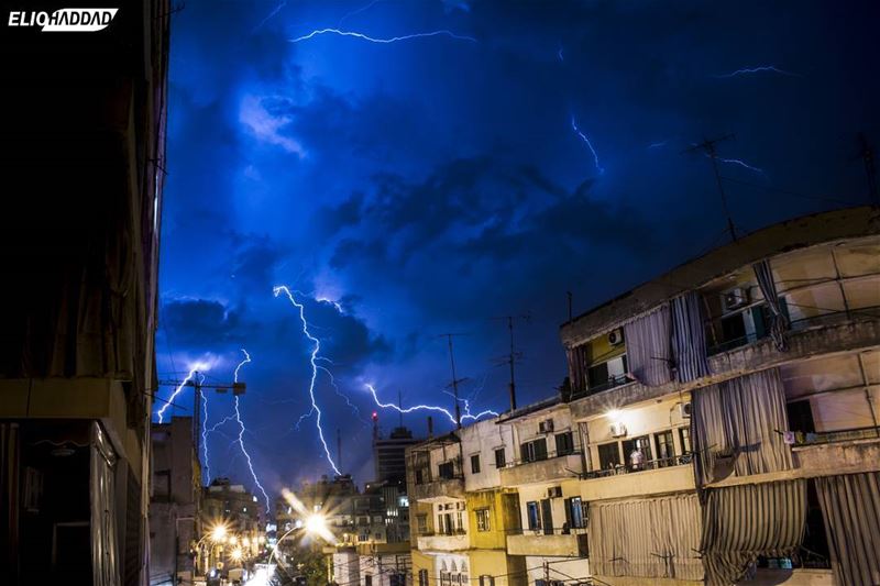 🇱🇧 MyLebanon 🇱🇧  tb  Beirut  Lebanon  BourjHammoud  winter  night  sky...