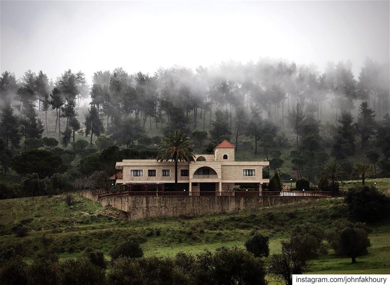 Mystery creates... (Marjayoûn, Al Janub, Lebanon)