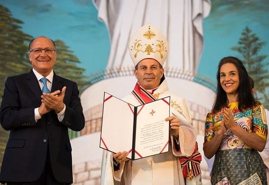 🇱🇧🇧🇷 Na manhã deste último domingo (25/02/2018), o governador Geraldo... (Catedral Maronita Nossa Senhora Do Libano)