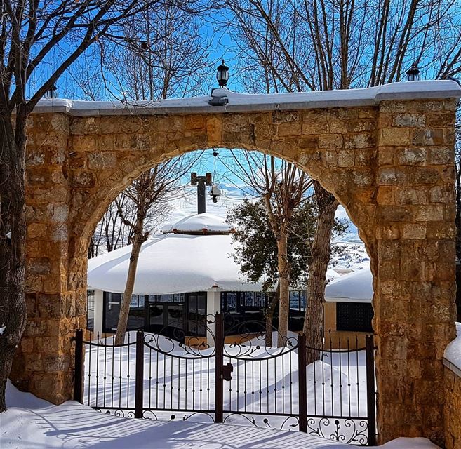 Nature has a way of beautifying things  beautiful  snow  lebanonhouses ... (Baskinta, Lebanon)