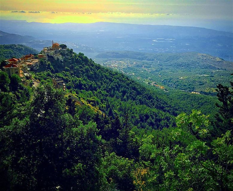 Nature is The Art of God 🌄🇱🇧 (Aïtou, Liban-Nord, Lebanon)