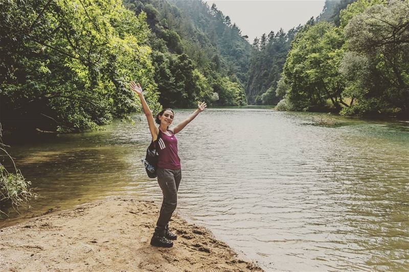 Nature makes people happy ☺️☺️_____________________________________________ (Chouwen)