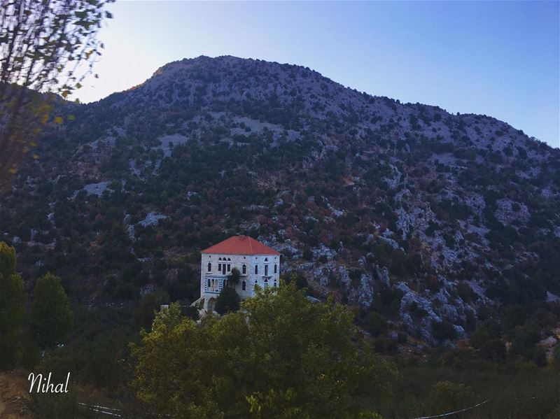 🏡 nature sky sun summer beautiful (Tannourine)