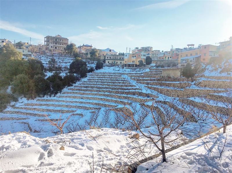 Nature ,Time and Patience are the three great physicians ☀️🌩 ... (Aïn Zebdé, Béqaa, Lebanon)