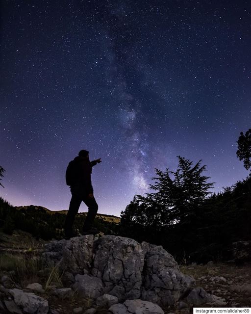 Never stop looking up 🌌....... landscapephotography... (Bâroûk, Mont-Liban, Lebanon)