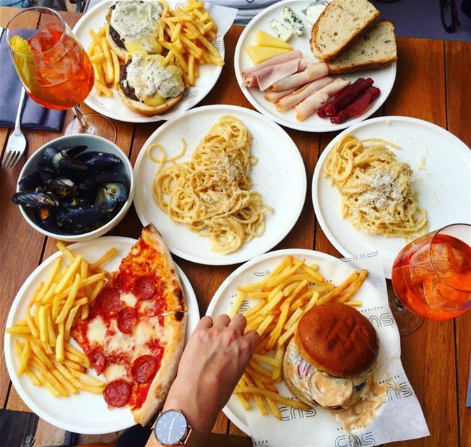 Never thought i'd find a more beautiful round shape than that of burgers 🍔