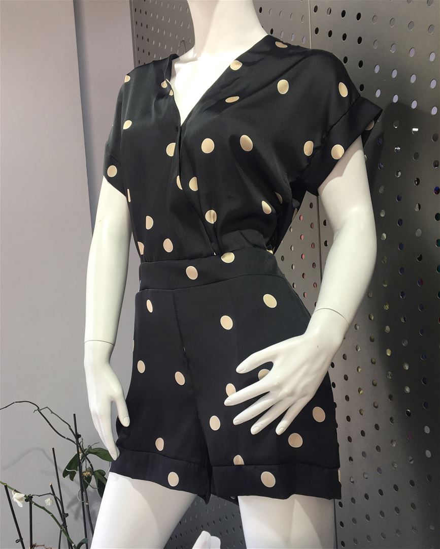 New collection is HERE!DailySketchLook 339 shopping  italian  boutique ... (Er Râbié, Mont-Liban, Lebanon)