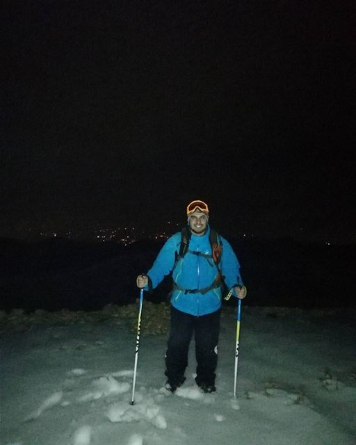 Night hike wishing for more snow ❄️ faraya  farayalovers  lebanon ... (Mzaar Ski Area)
