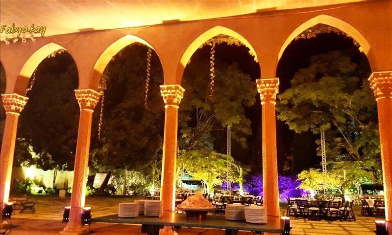  night nightlights architecture art arcades globalcapture lebanon... (Achrafieh, Lebanon)