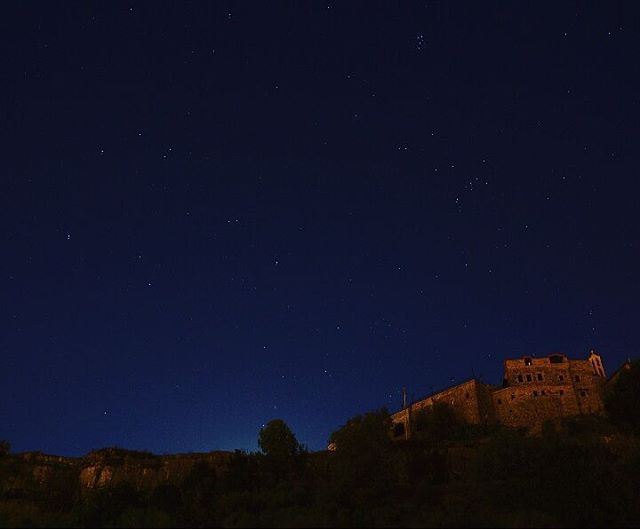  night nightphoto nightphotography photography photo stars startrails moon... (Der Mar Elias Chwaya)