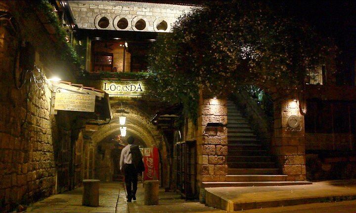Night Walk... night walk violin violoniste music goodnight... (Locanda A La Granda)