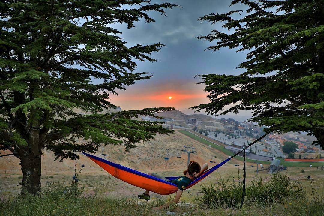 No better way to end your week🌅  HikeMen3alli2 📸 by @haigmelikian ~We'r