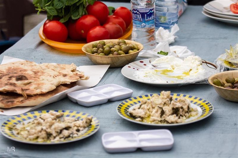 No bread beats the Tannour bread at  andaqet   akkar , whats your favorite... (`Akkar, Liban-Nord, Lebanon)