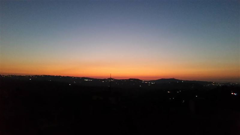 No filters needed 🌼 sunset nofilter nofilterneeded orange black blue...