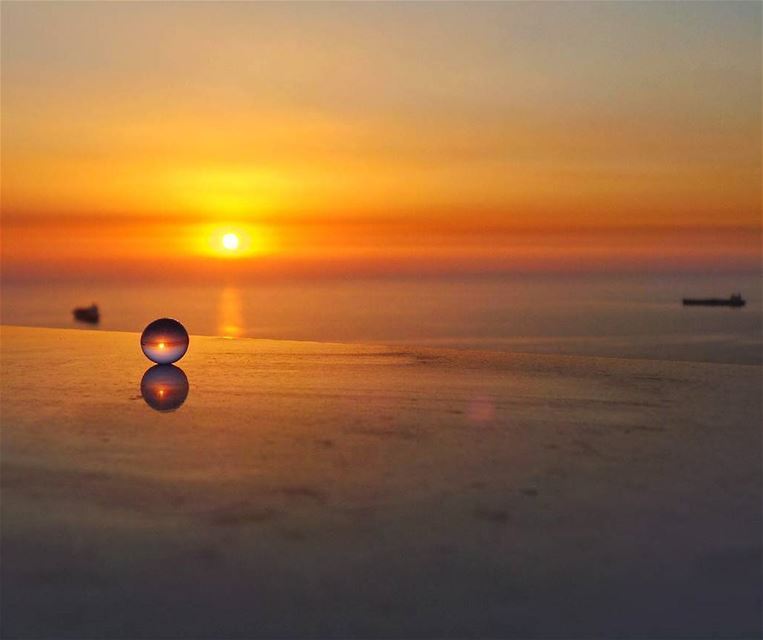  nofilter  ball  hdr  boat  sea  nikontop_  nikonworld  bns_sky ... (Radio voix du liban 93.3 - اذاعة صوت لبنان)