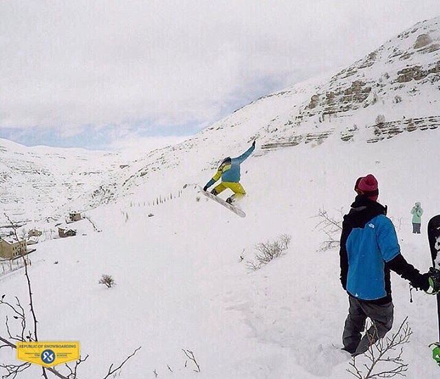  NoseGrab  republicofsnowboarding  rosthehouse  snowboard  wintersports ... (Ouyoun El Simen-Kfardebian)
