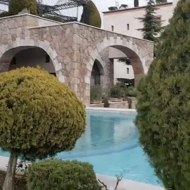 O jardim e a piscina do Royal Residence, a maior suite do mundo @grandhills (Grand Hills Hotel and Spa Broumana)