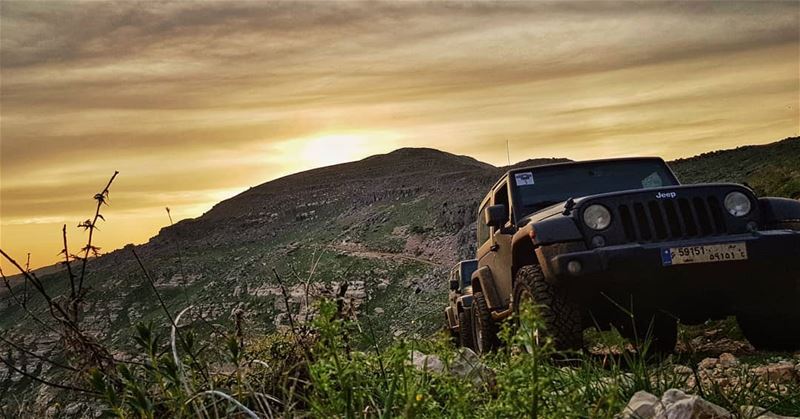 O|||||||O HER  lebanon  mountains  jeep  offroad  wrangler  clouds ...