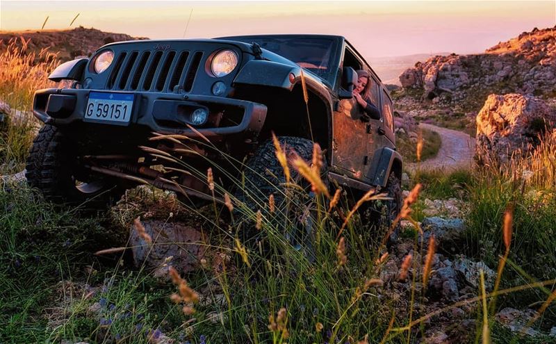 O|||||||O HER  lebanon  offroading  offroad  theimaged  agameoftones ...