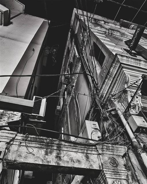 Old Building oldtown of  beirut  oldbuilding  blackandwhite  photography...