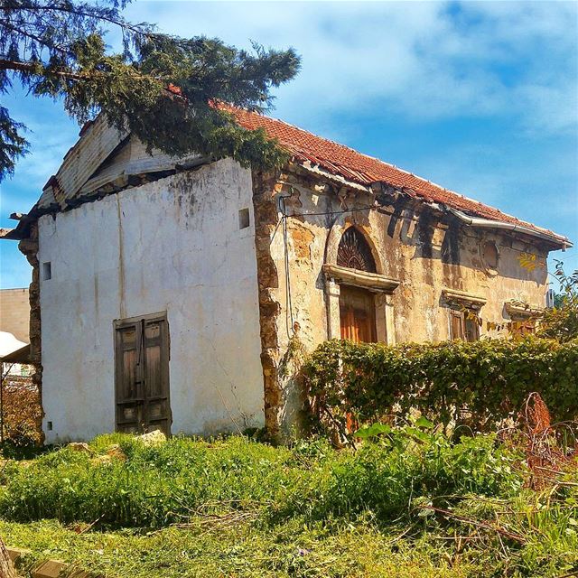 Old but Gold 🏡 lebanon  nature  naturelovers  landscape  follow4follow ... (Byblos, Lebanon)
