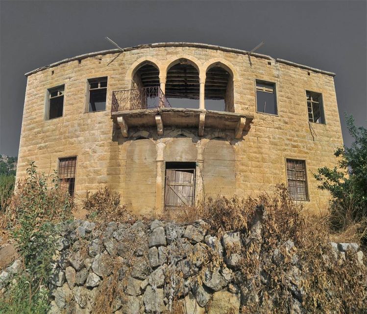 💫 Old houses are full with memories and that's why they resist to... (Bab Maré, Béqaa, Lebanon)