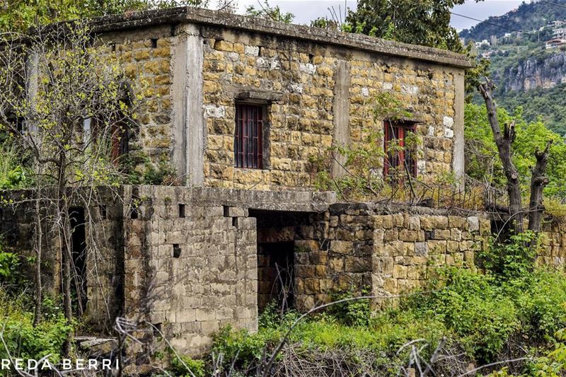 Old houses, Lebanon lebanon  meetlebanon  whatsuplebanon  ig_lebanon ...