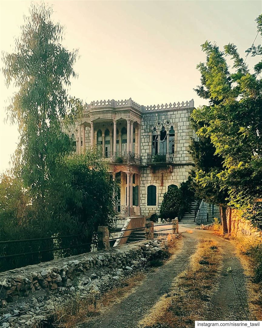 "Old places have soul."  oldhomes  architecture  lebanonhomes ... (Hammana)