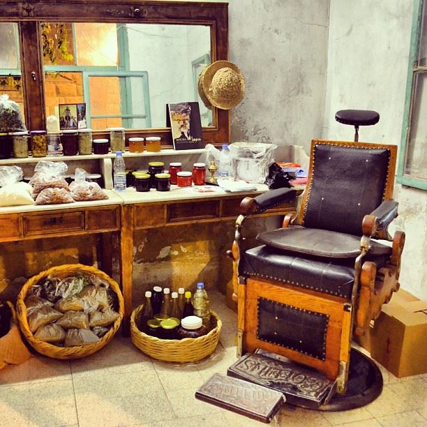  old  souk  douma  lebanon  mouneh  barber  shop  traditional  lebanon_hdr...