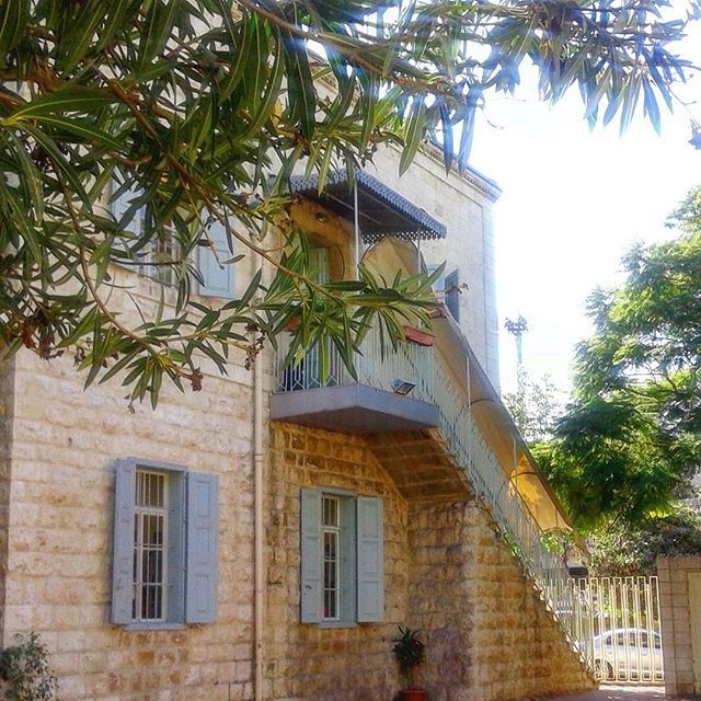 oldarchitecture oldstucture oldlebanonhouses oldlebanesearchitecture stonehome (Jounieh)
