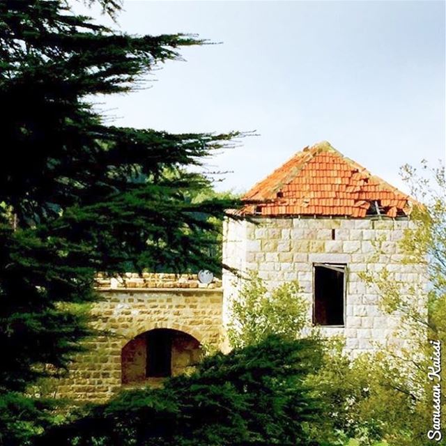  oldhouse  lebanonhouses  heritage  abandoned  architecture  ehden ...