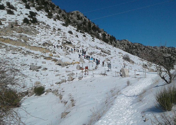 On a Sunday morning ... JabalMoussa  whatsuplebanon  spotlight ... (Jabal Moussa)