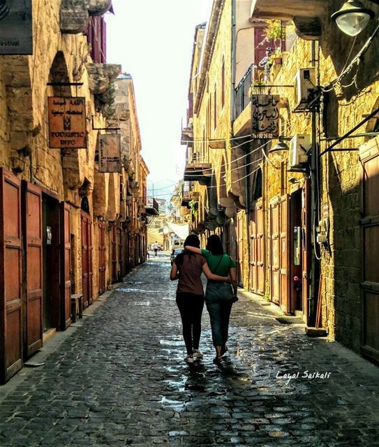 On ne rencontre personne par hasard 👭•••• lebanon north batroun... (Batroûn)