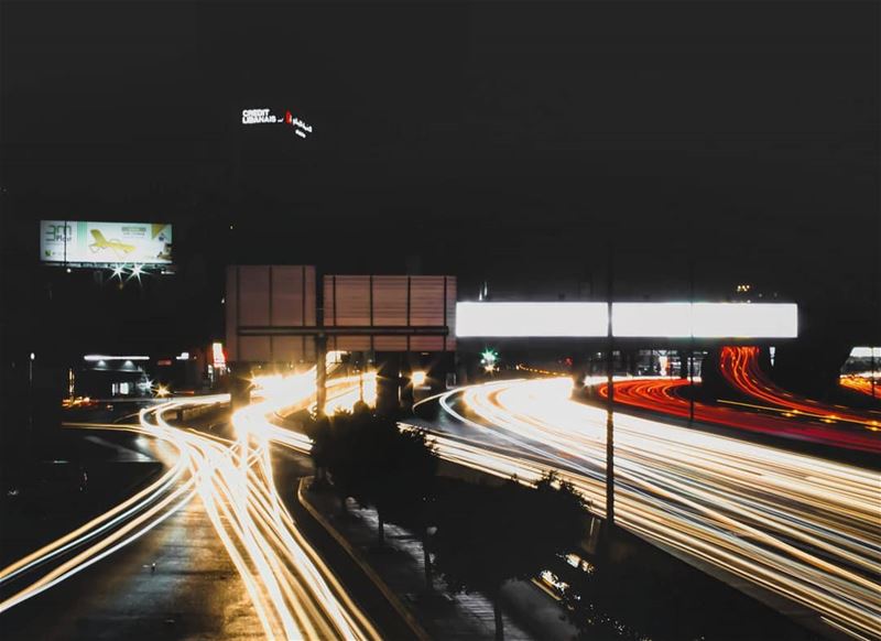 On the road .. on the road On the road again 🌉❇... lebanon  night ... (Nahr Al Mawt, Mont-Liban, Lebanon)