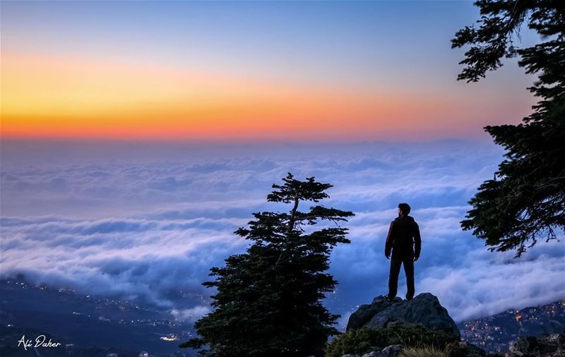 On top..🌅... .. sunset sunsetpics landscape landscapephotography... (El Qâmoûaa, Mont-Liban, Lebanon)