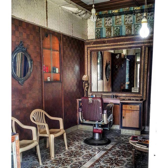 One chair, many generations and thousands of stories ✂️💈 liveauthentic [Photo by @pamhachem] (Batroûn)