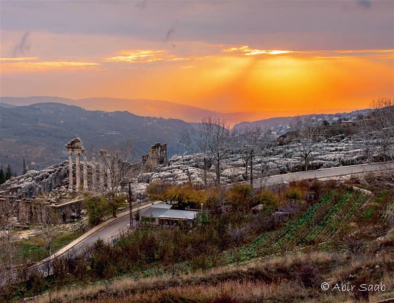 One more day one more sunset ☀☀ lebanon  faqraruins  faqra  mountlebanon ... (Faqra Ruins)