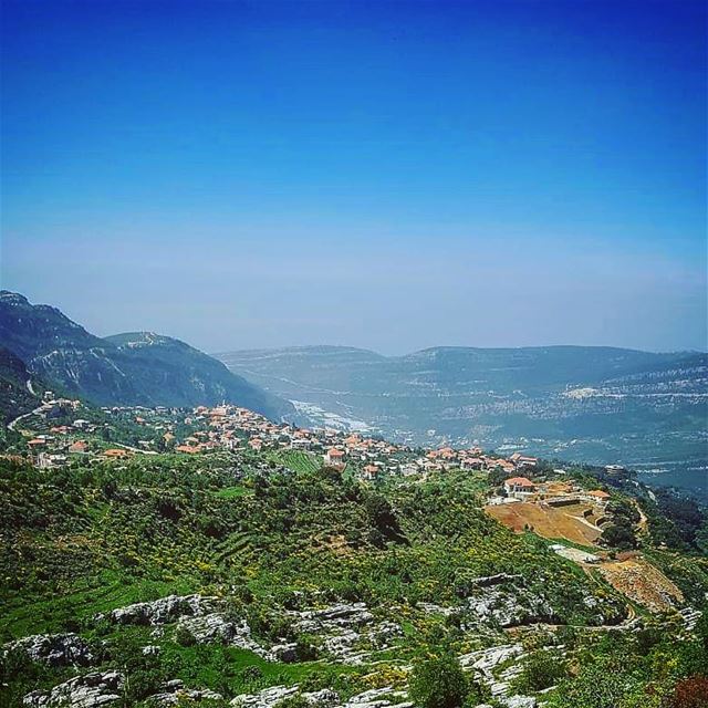 One of my favourite places view viewfromthetop naturelovers greenery... (Douma, Liban-Nord, Lebanon)