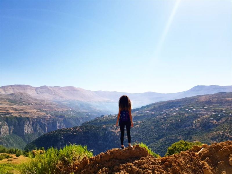 One step to heaven...  Lebanon  Livelovelebanon  livelovebcharre  morning ... (Bcharré, Liban-Nord, Lebanon)