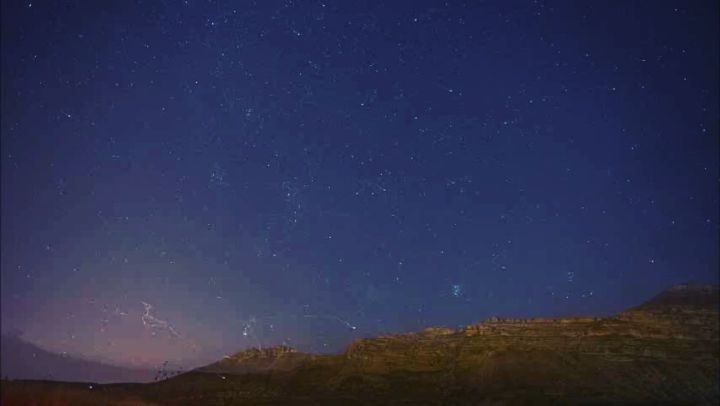 One the way up to the mountains, we started having a clear view of the... (Akoura, Mont-Liban, Lebanon)