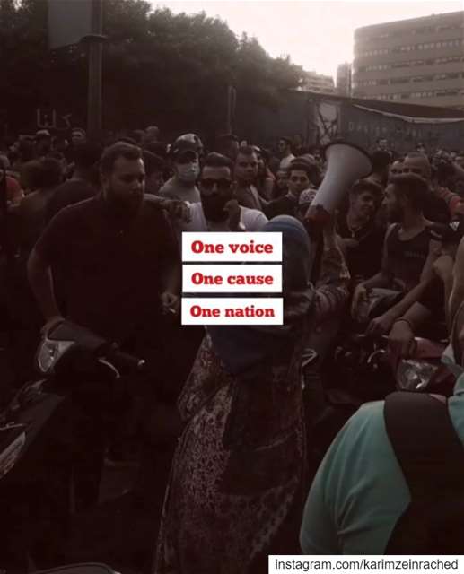 One voice. One cause. One nation.كلن يعني كلن! lebanon  revolution ... (Beirut, Lebanon)